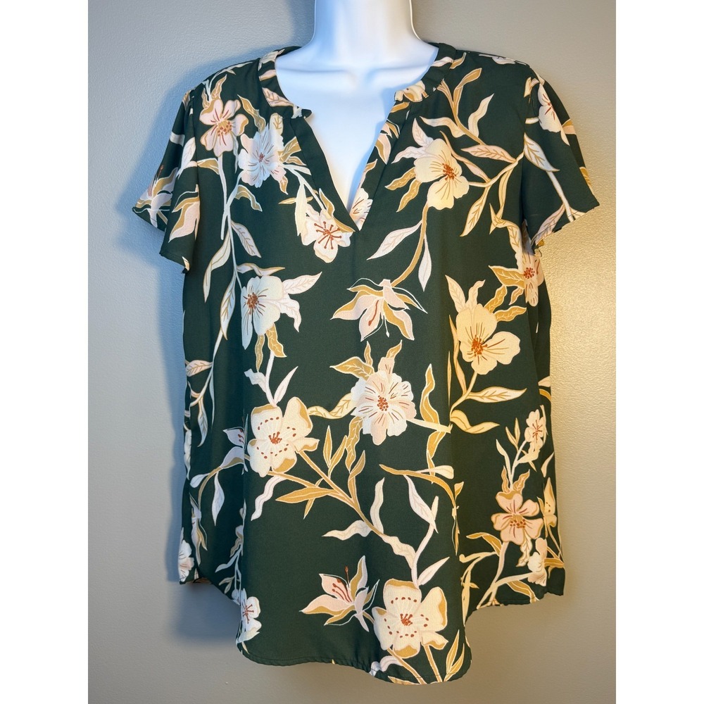 Maurices Green Floral Flutter Sleeve Blouse Women's Large